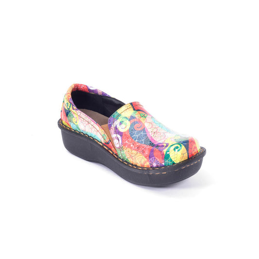 Savvy Ducky Women’s Nursing Clog